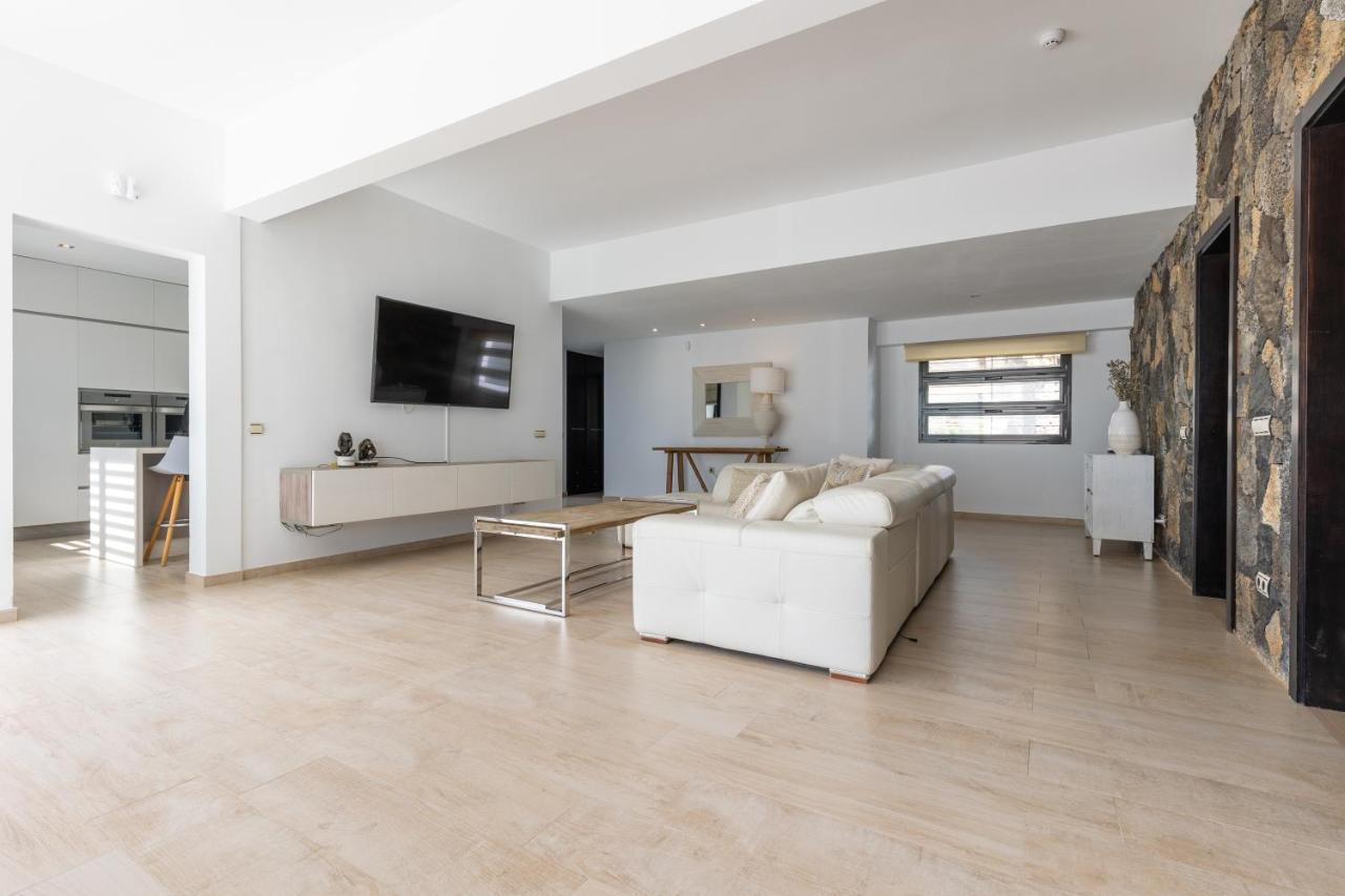 Villa Serenity Tías Kültér fotó